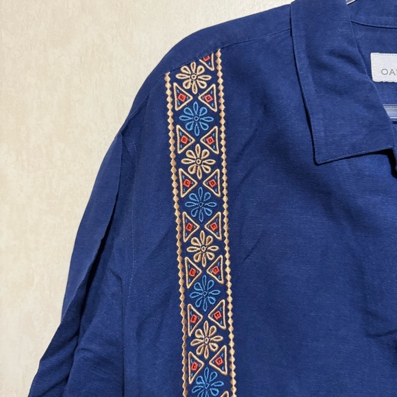 Oak Hill Blue Gold Embroidered Linen Blend Button Up Shirt - Picture 2 of 6